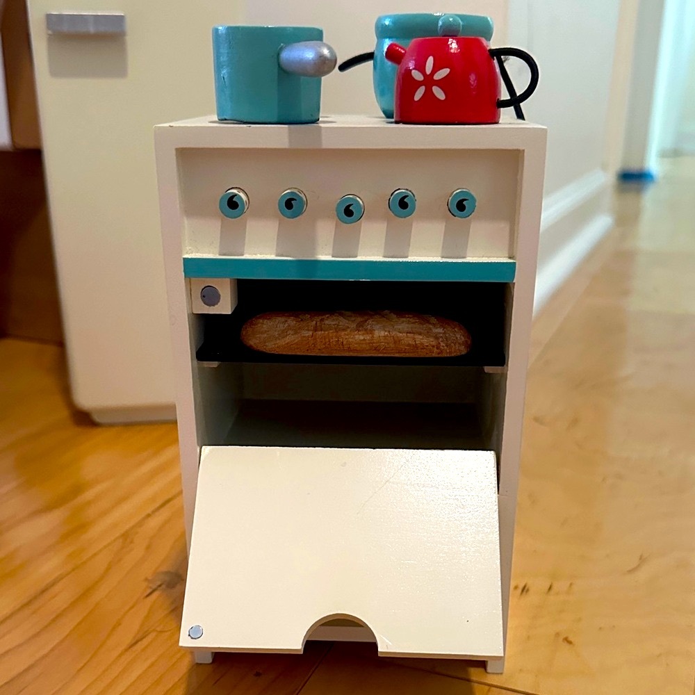 Maileg Retro Kids Wooden Kitchen Playset with Accessories - Picture 2 of 6